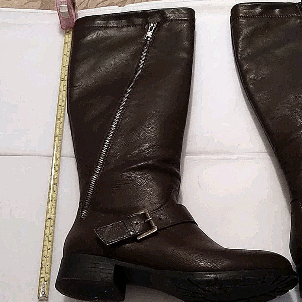 Knee high brown leather boots size 8 1/2